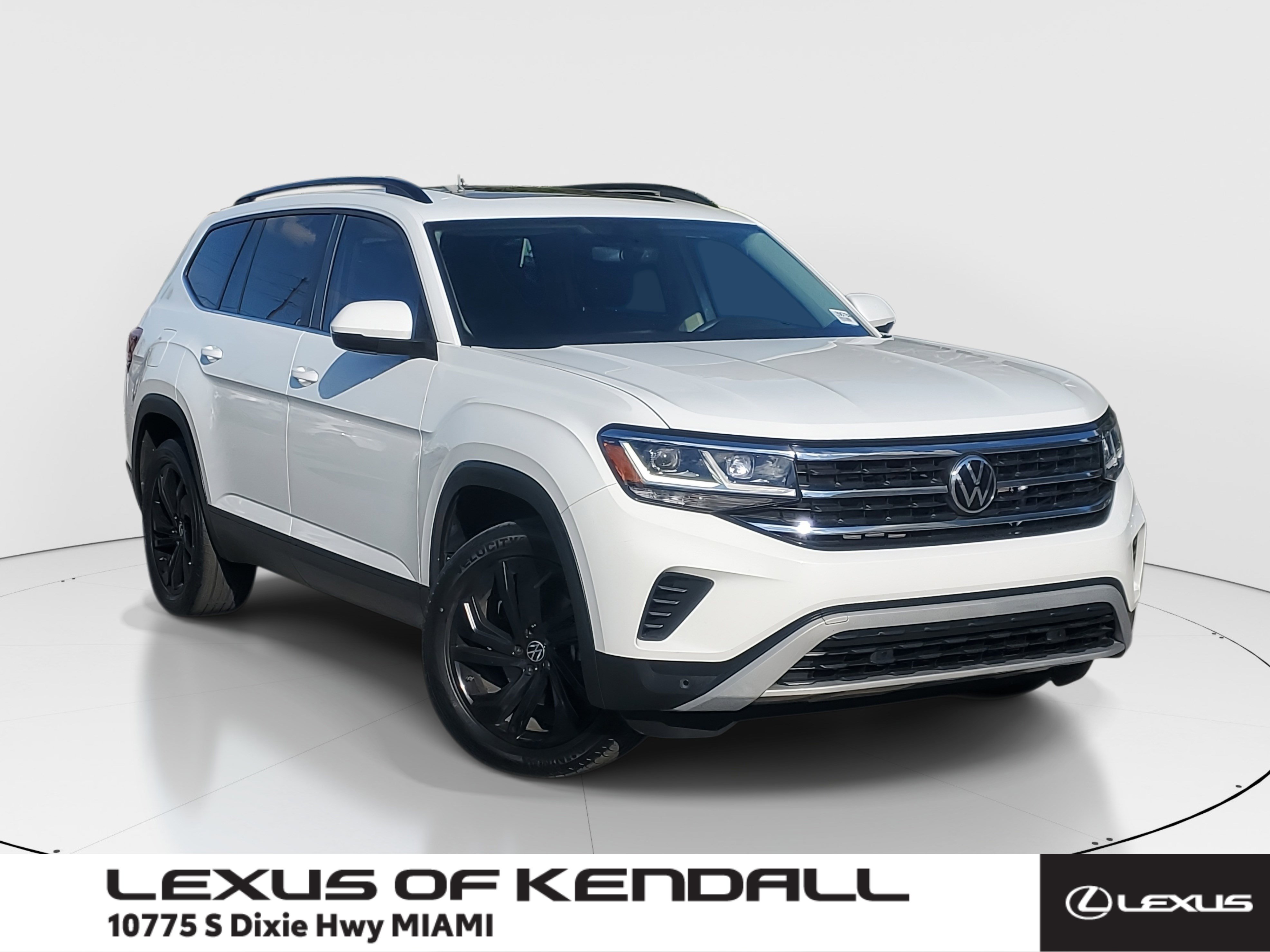 2022 Volkswagen Atlas SE w/Tech's photo