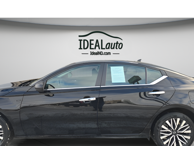 2024 Nissan Altima SV's photo