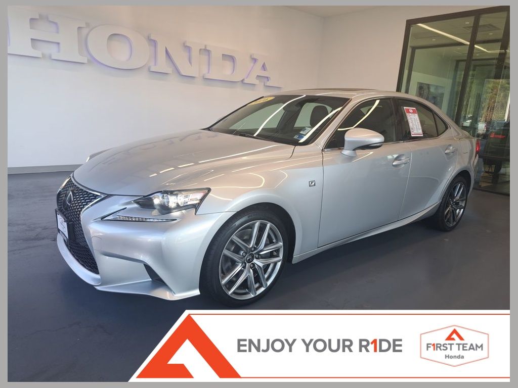 2016 Lexus IS 300's photo