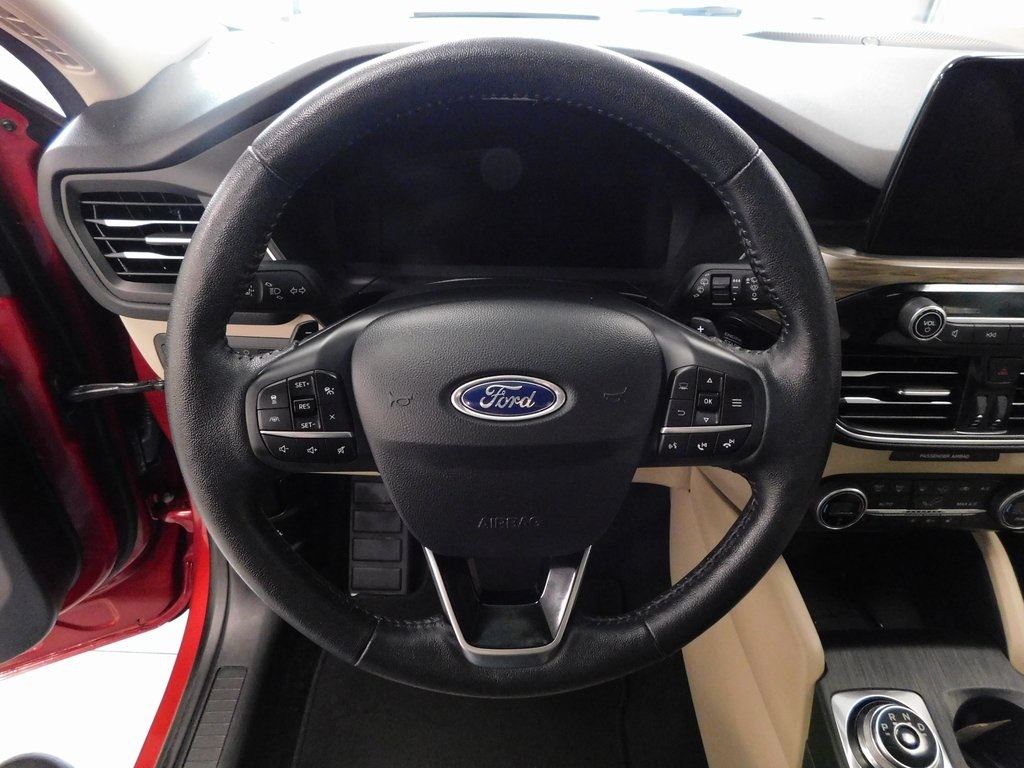 2020 Ford Escape Titanium photo 20