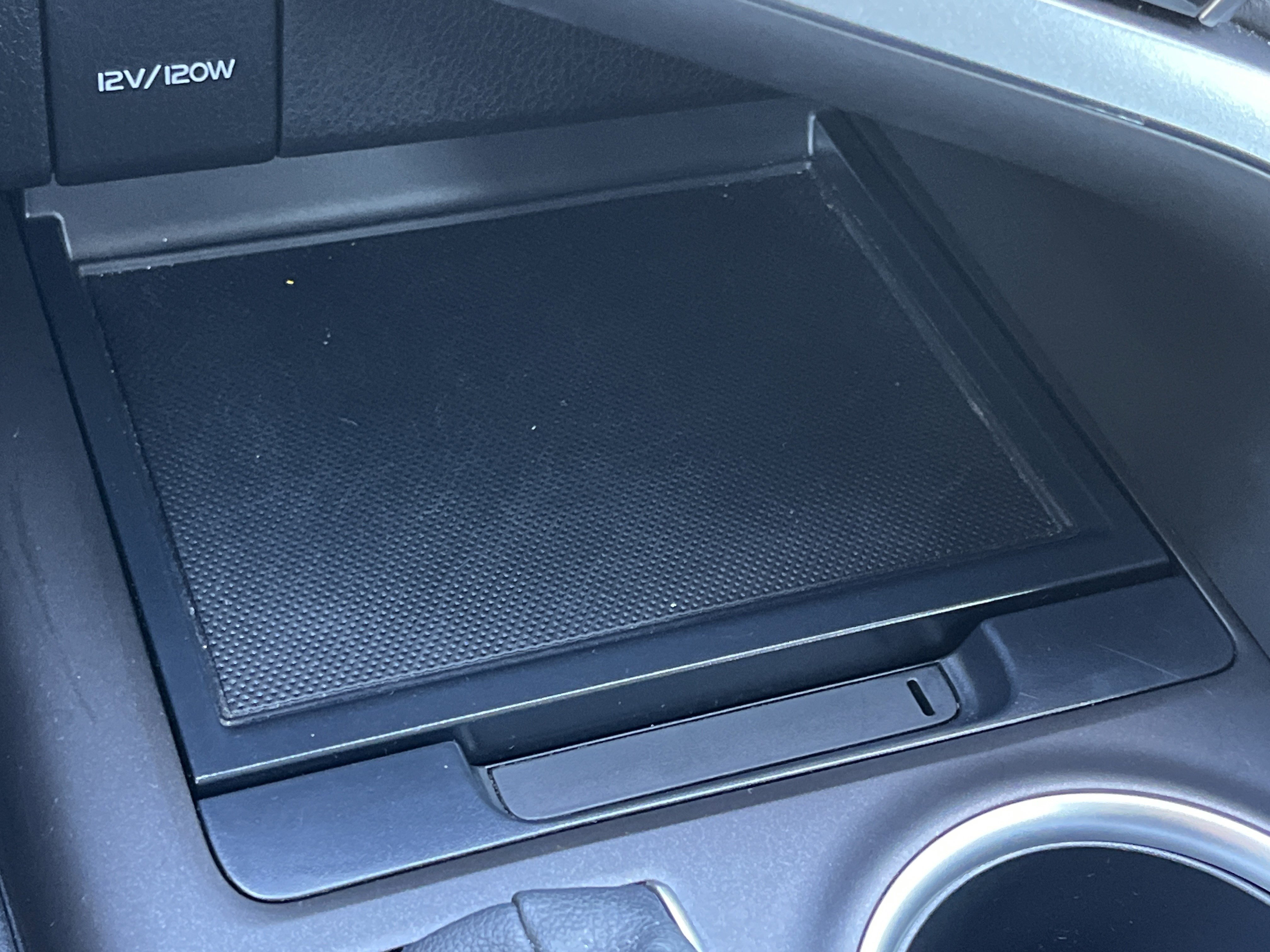 2022 Toyota Camry XSE photo 3