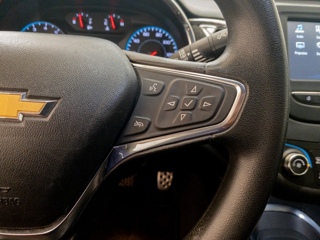 2017 Chevrolet Malibu 1LT photo 20