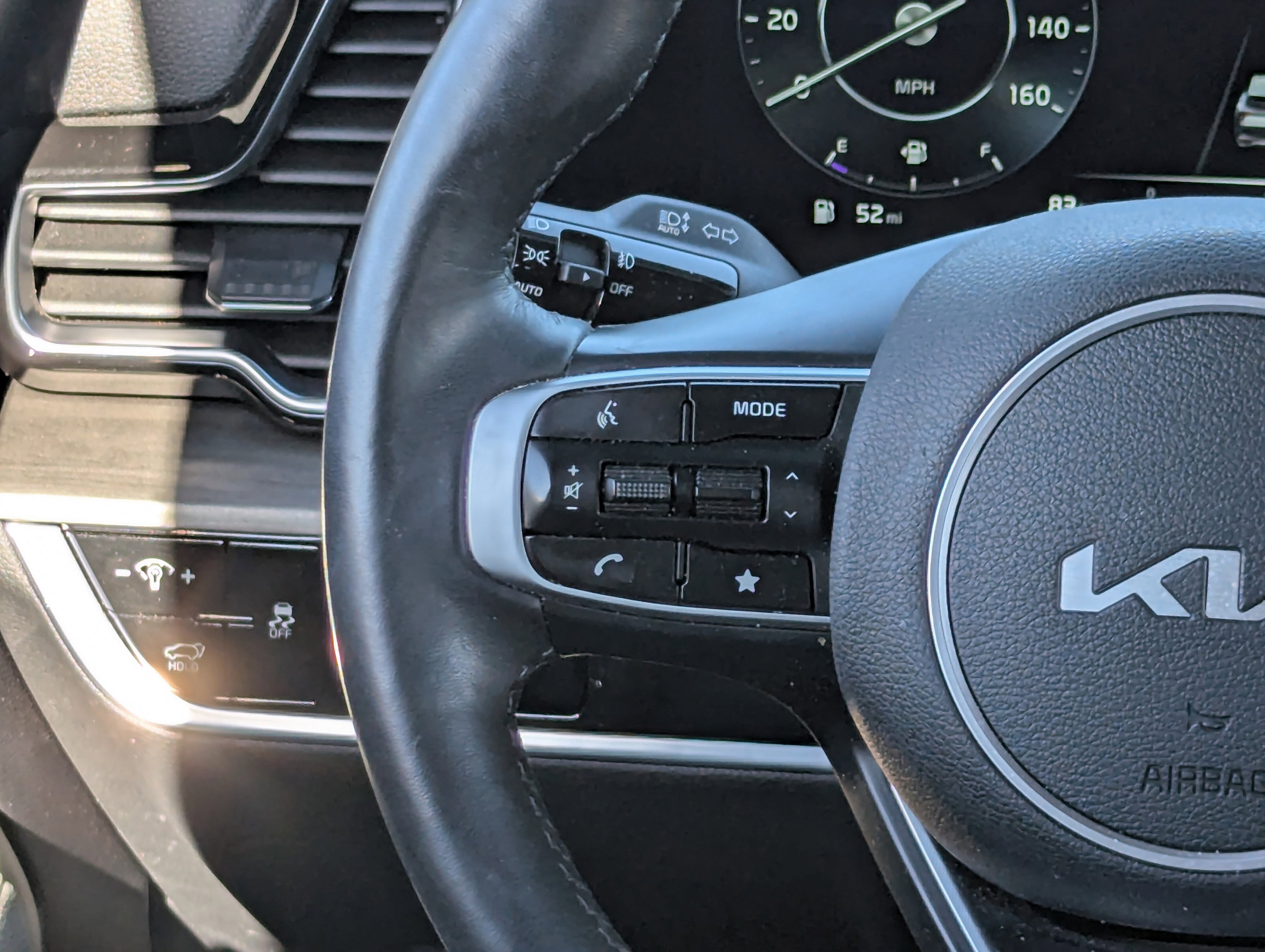 2024 Kia Sportage X-Pro Prestige photo 2