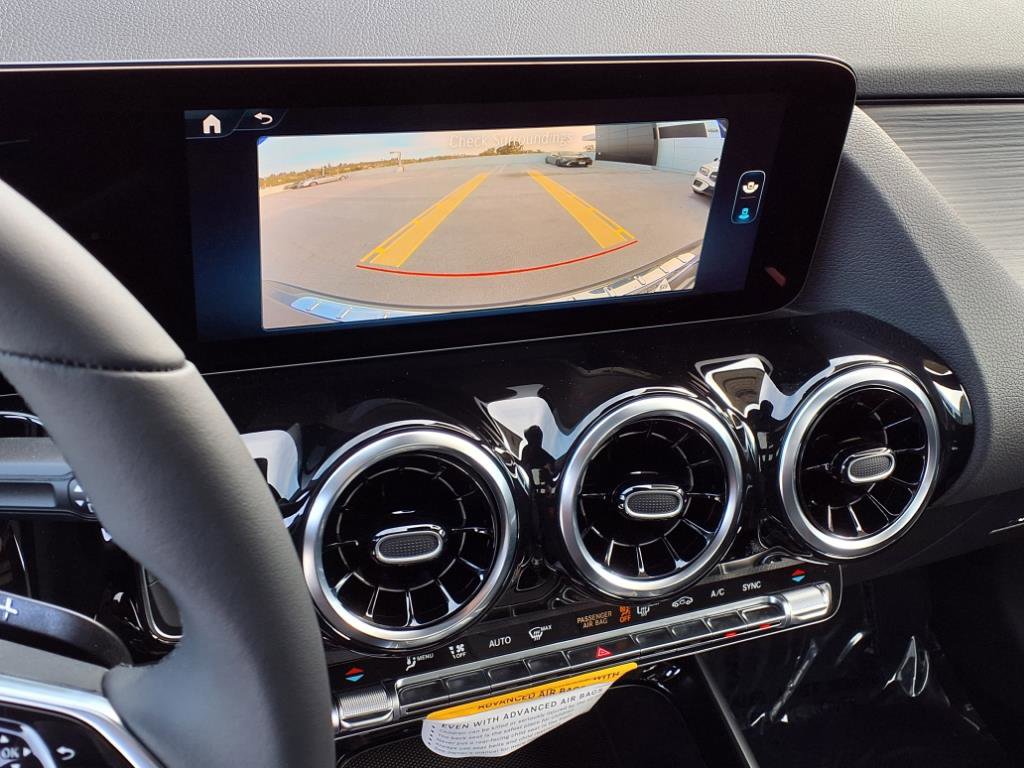 2026 Mercedes Benz GLA 250 photo 3