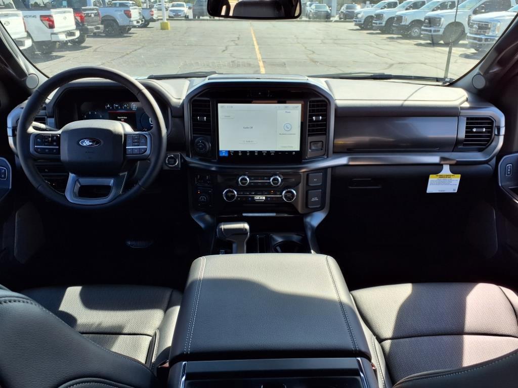 2025 Ford F-150 Lariat photo 5
