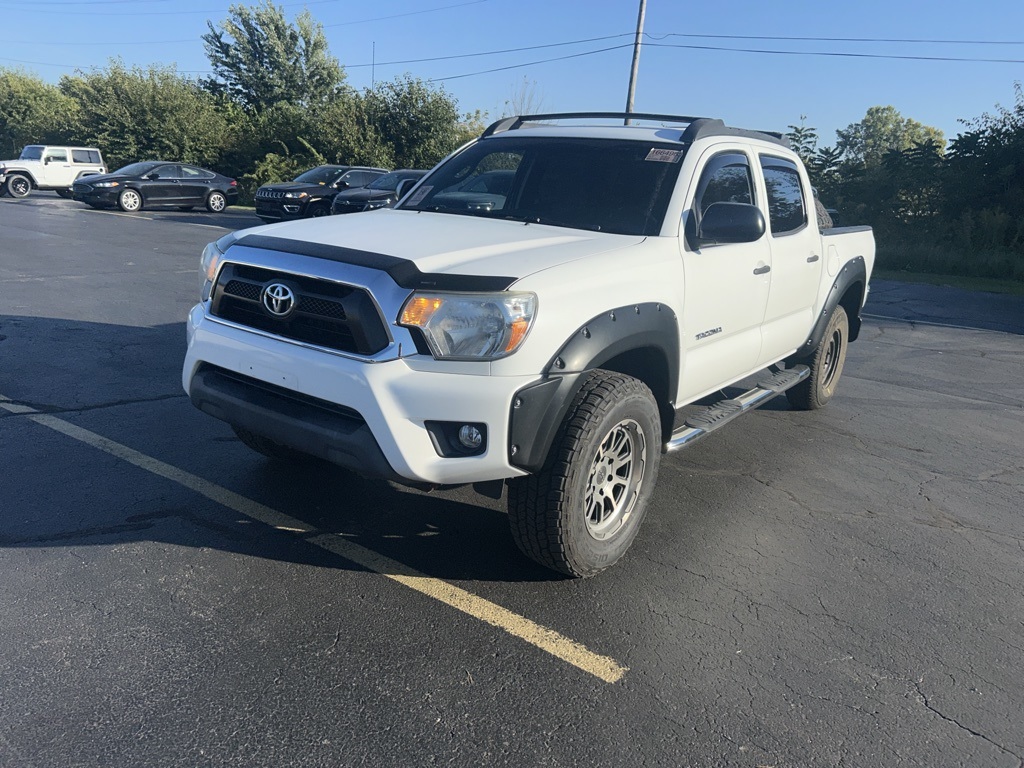 2015 Toyota Tacoma Base photo 2