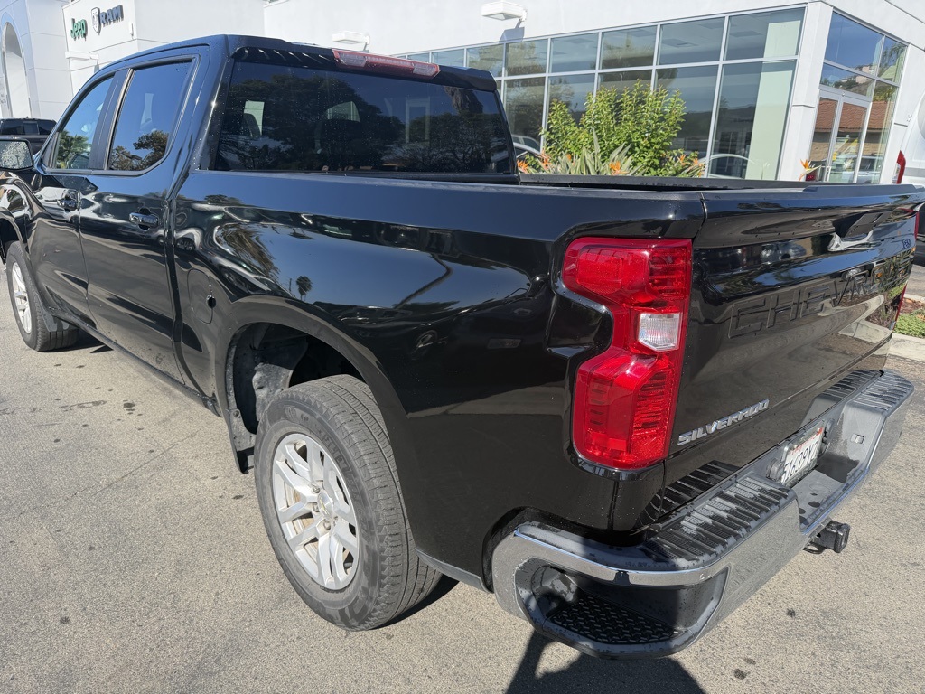 Used 2020 Black Chevrolet LT image 4