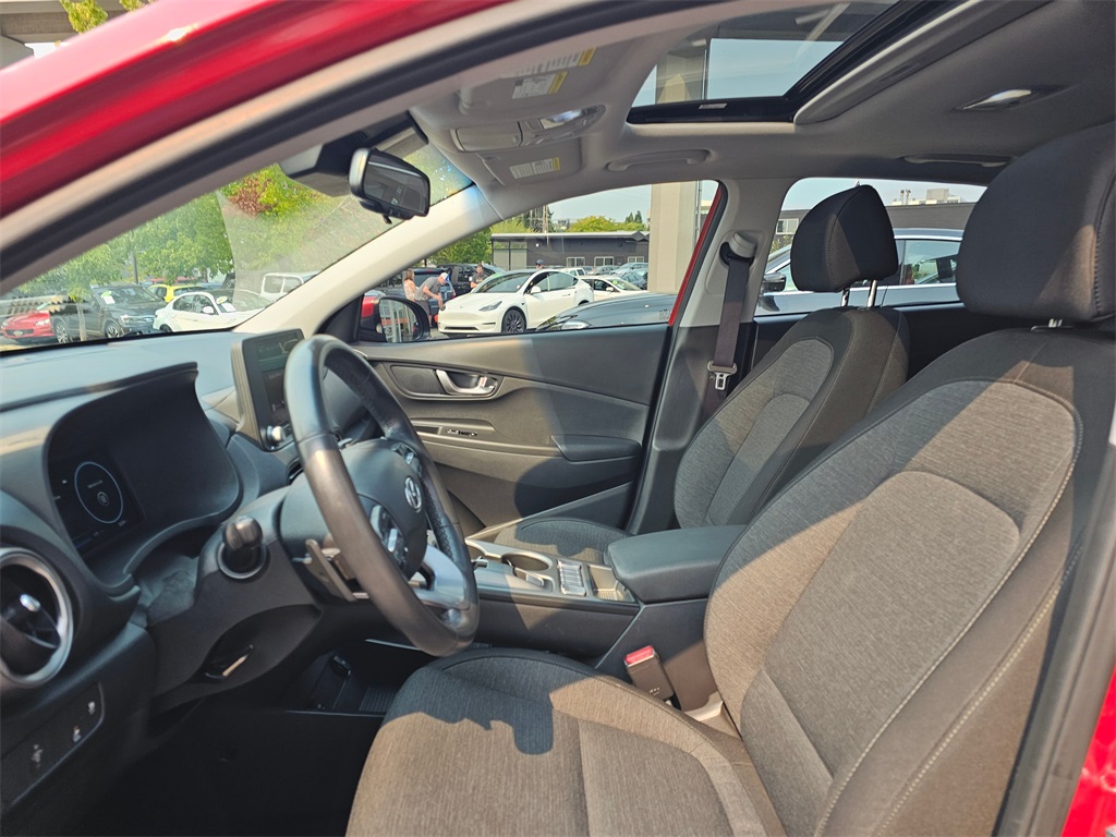 2022 Hyundai Kona Electric SEL photo 23