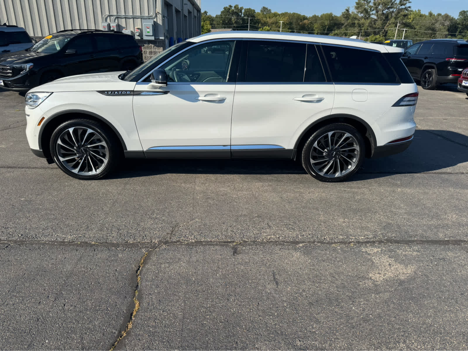 2020 Lincoln Aviator Reserve photo 3