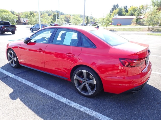 2022 Audi A4 45 S line Premium Plus photo 4