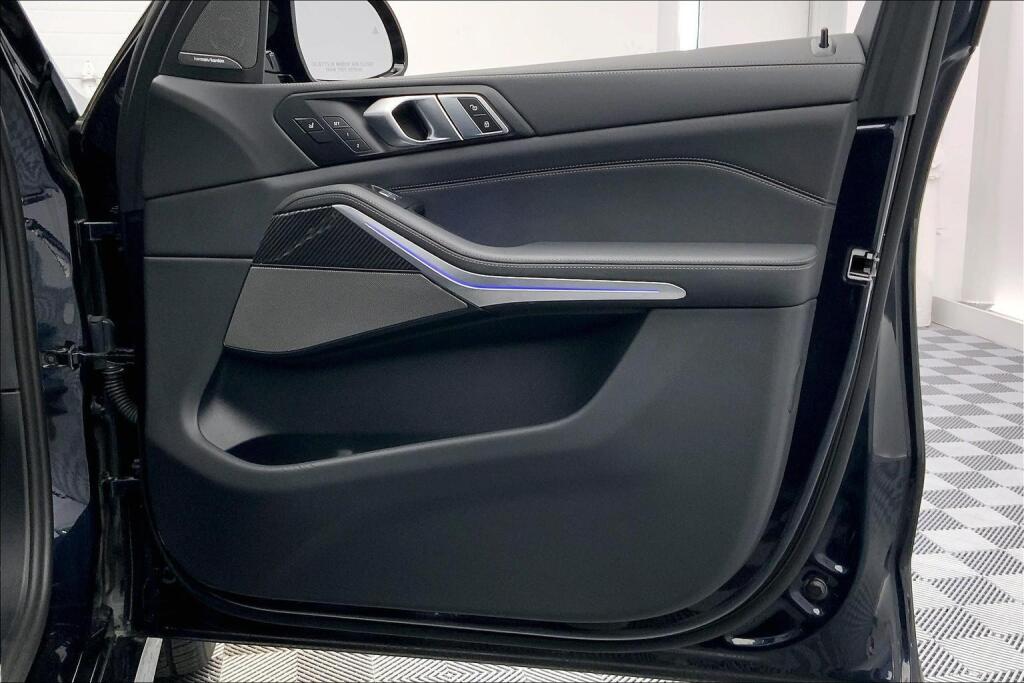 2025 Bmw X7 M60i photo 13