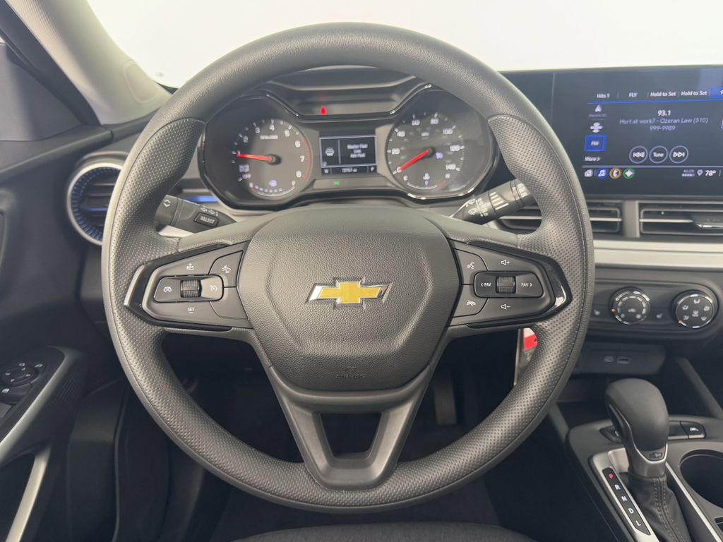 2024 Chevrolet Trax LS photo 19