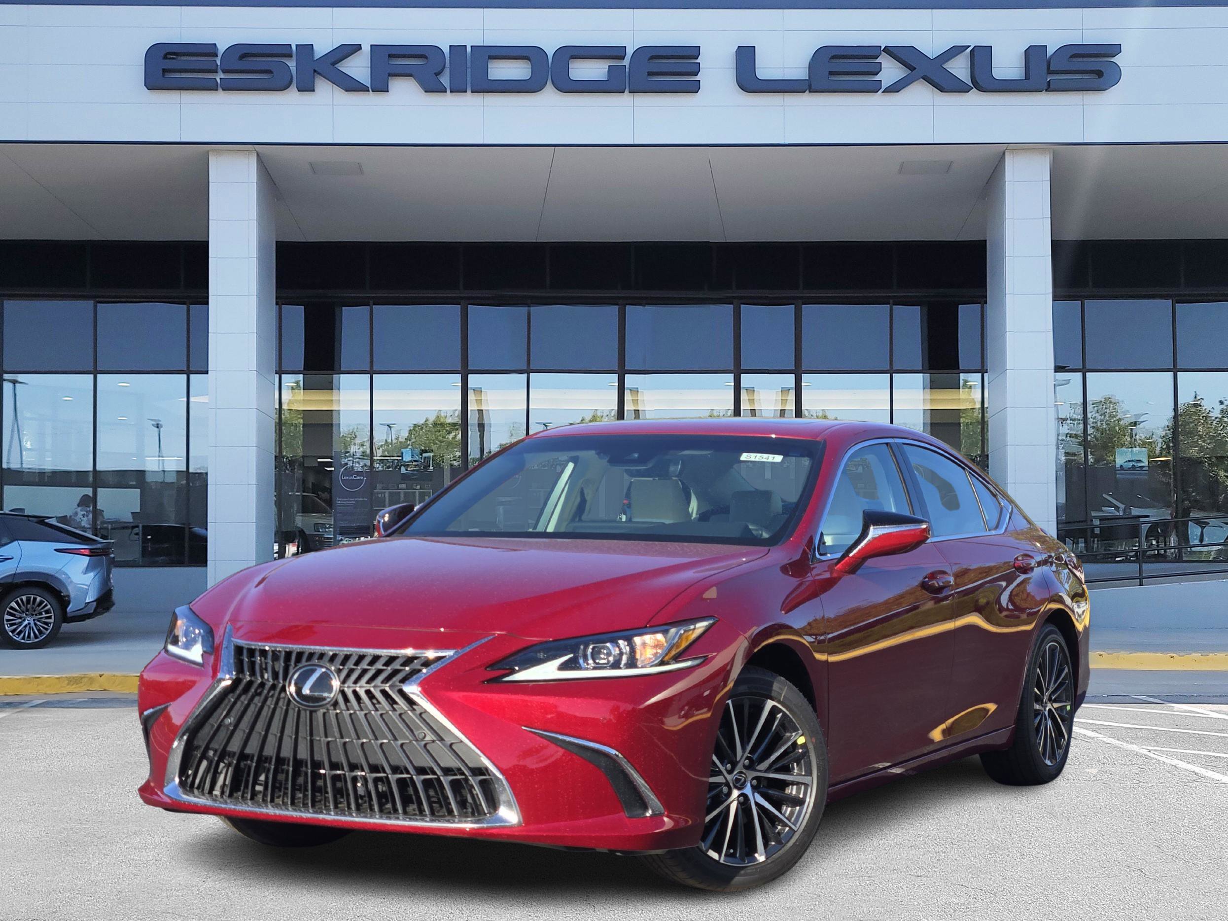 2025 Lexus ES Hybrid 300h's photo