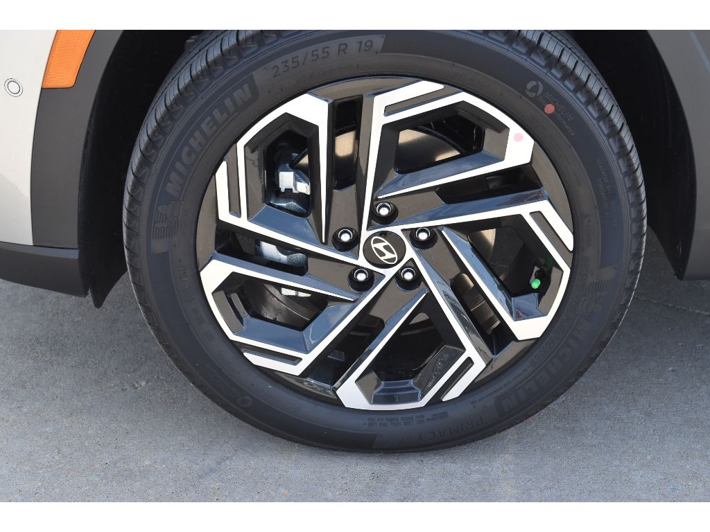 2026 Hyundai Tucson Limited photo 3