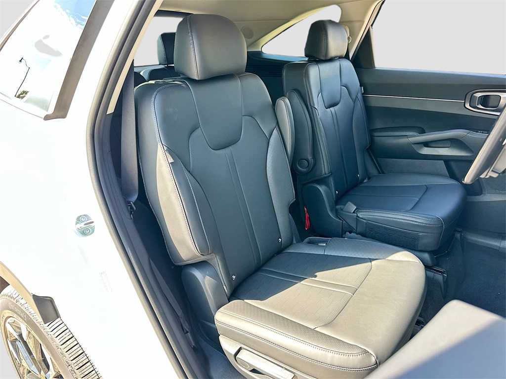 2026 Kia Sorento EX photo 27