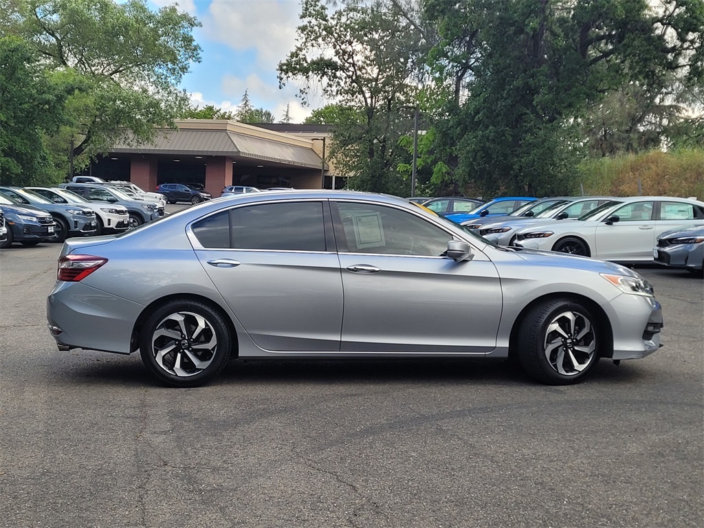 2017 Honda Accord EX-L V6 photo 4