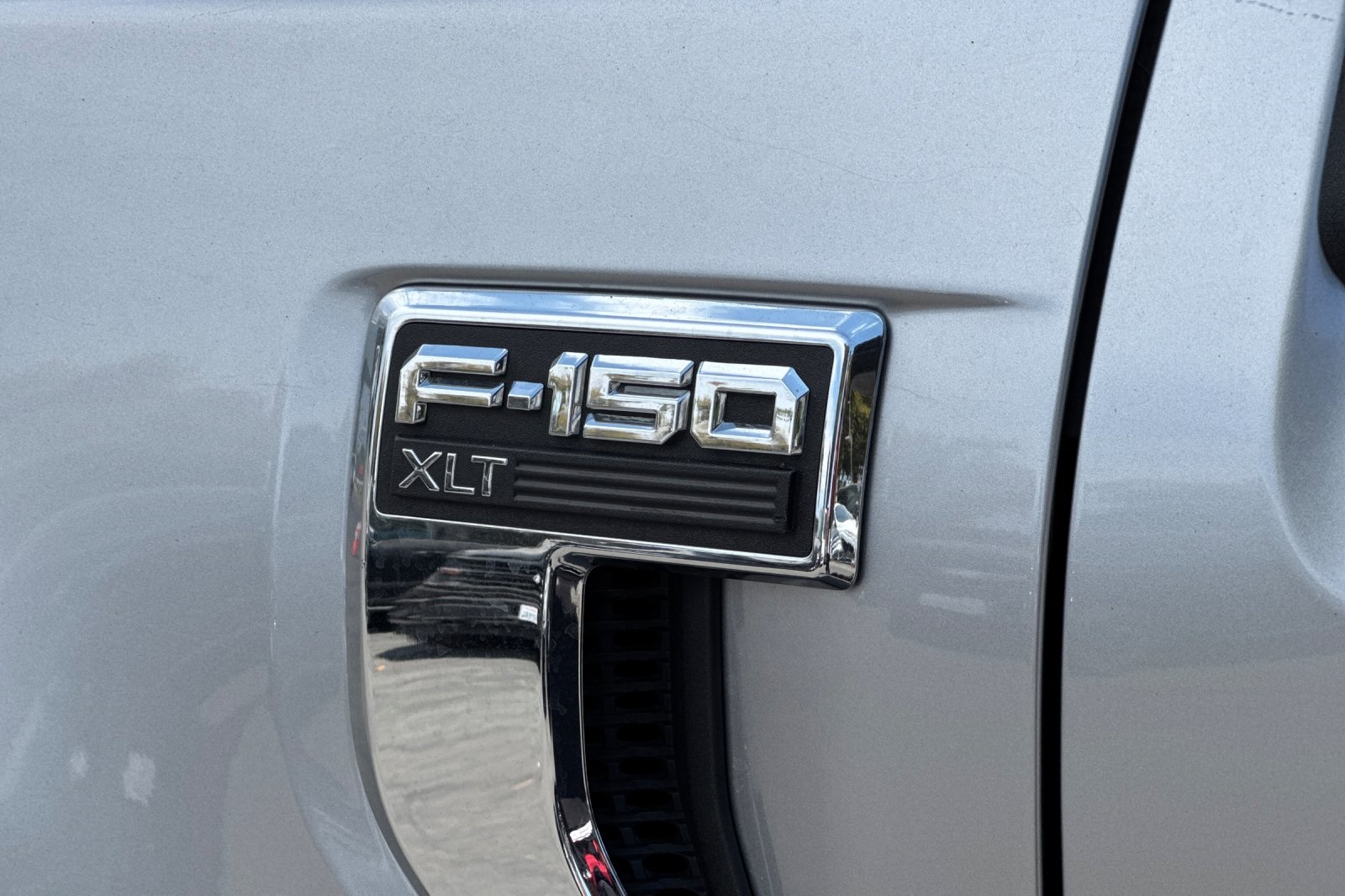 2023 Ford F-150 XLT photo 12