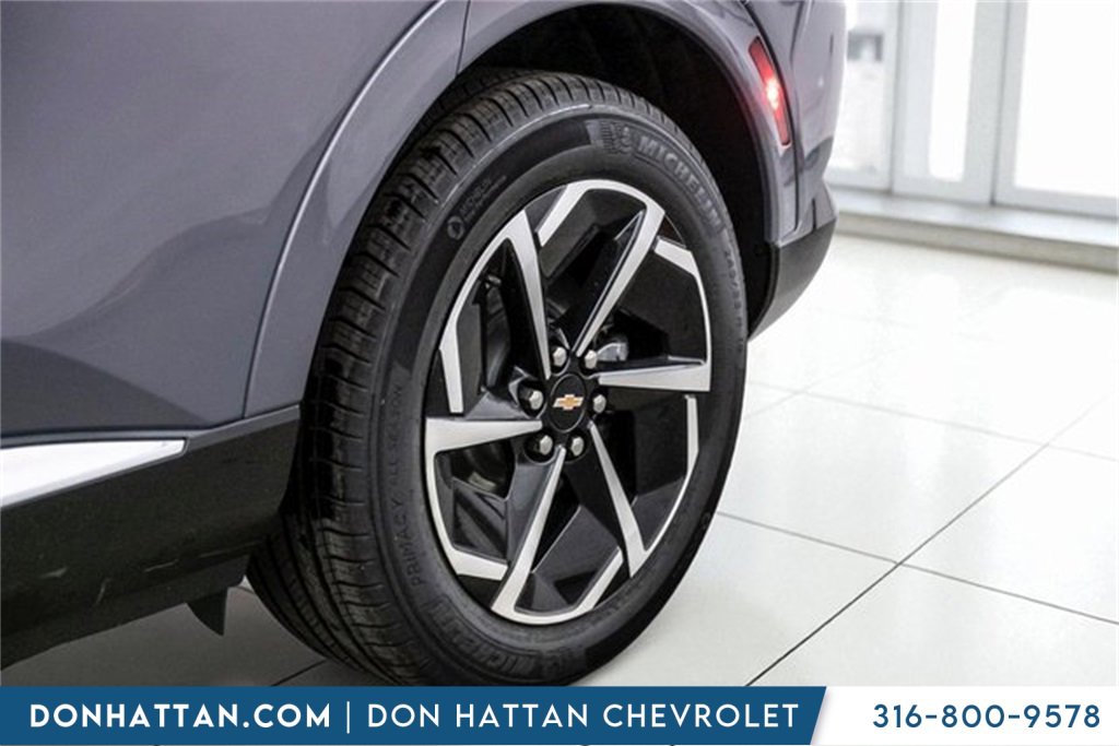 2025 Chevrolet Equinox EV 1LT photo 44