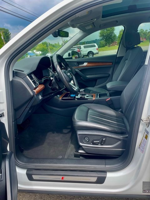 2022 Audi Q5 45 S line Premium photo 4