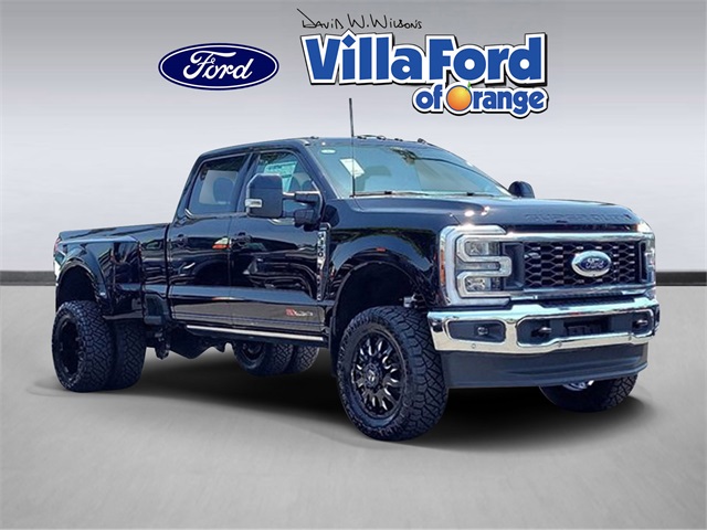 2025 Ford F-350 Super Duty Lariat's photo