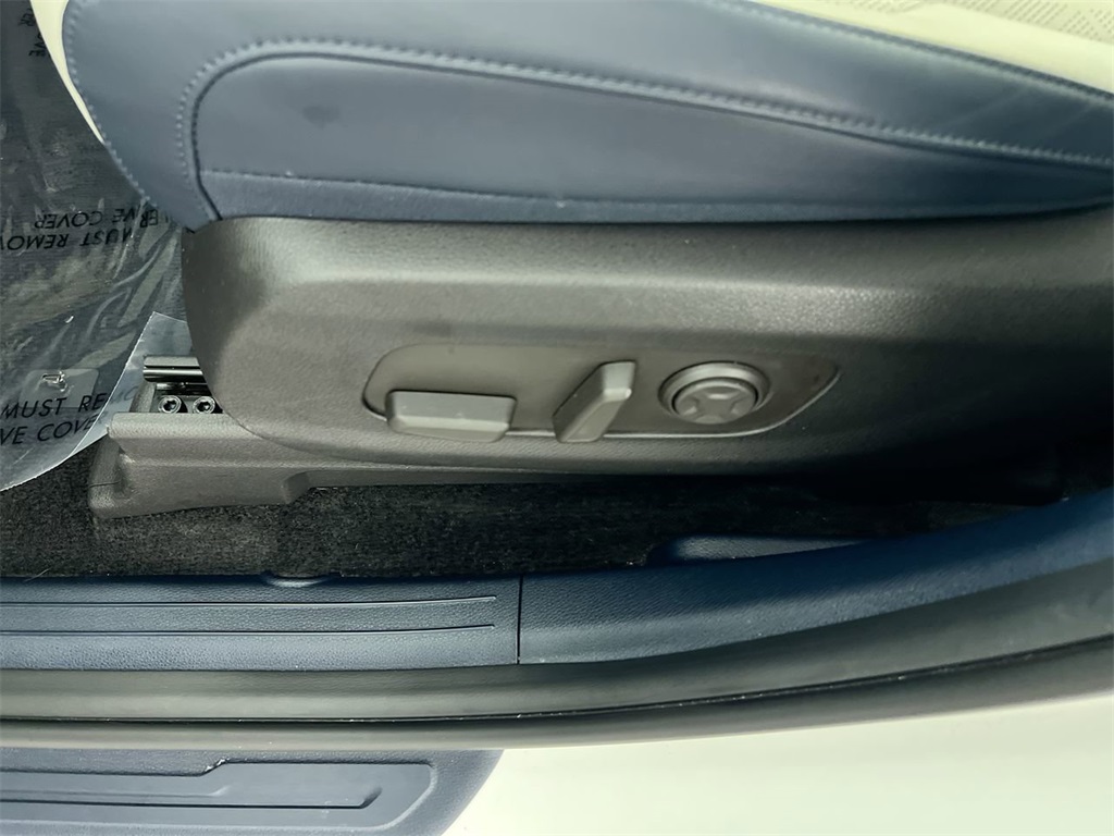 2026 Kia Carnival SX Prestige photo 12