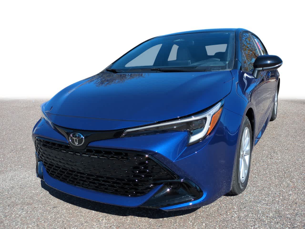 2026 Toyota Corolla Hatchback SE's photo