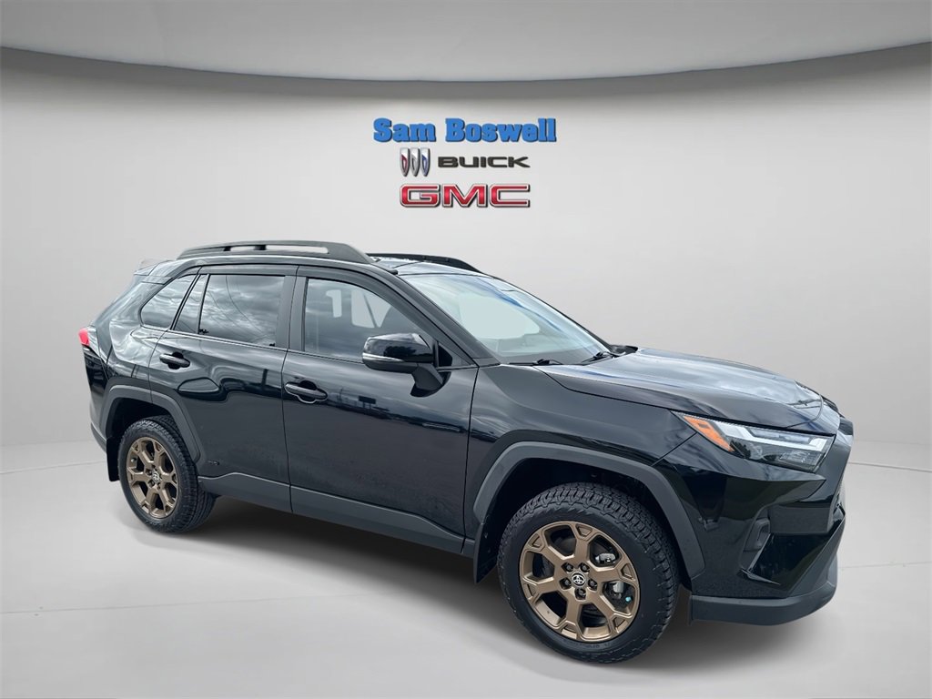 2023 Toyota RAV4 XLE Premium photo 3