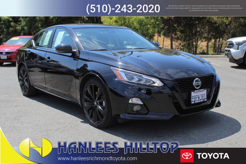 2022 Nissan Altima 2.5 SR photo 3