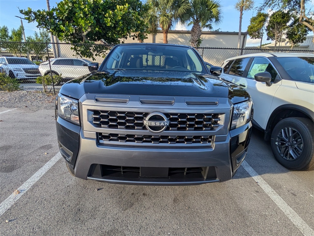 2025 Nissan Frontier Crew Cab SV photo 3