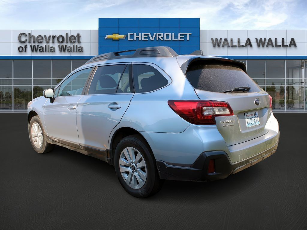 2019 Subaru Outback Premium photo 5