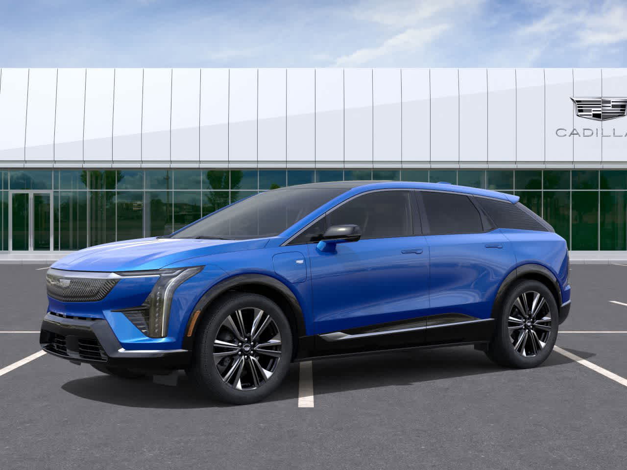 2025 Cadillac Optiq Luxury photo 2
