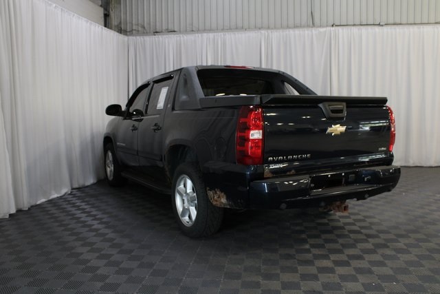 2008 Chevrolet Avalanche LT photo 24