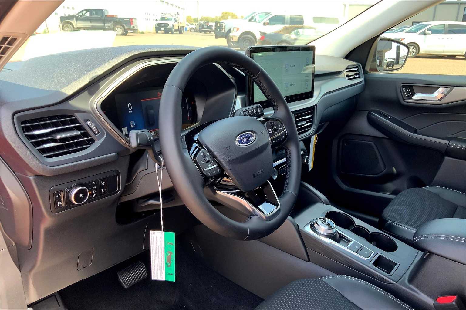 2025 Ford Escape Plug-In Hybrid photo 7