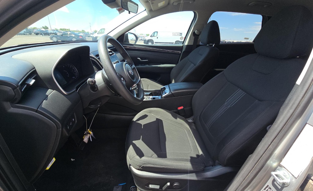 2024 Hyundai Tucson SEL photo 2