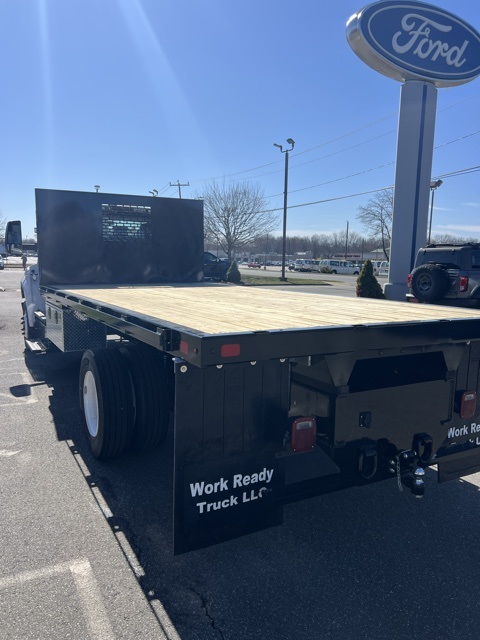 2024 Ford F-650 Base photo 4