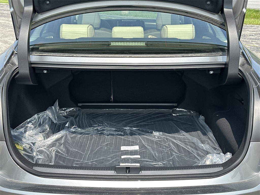 2026 Toyota Crown Limited photo 32