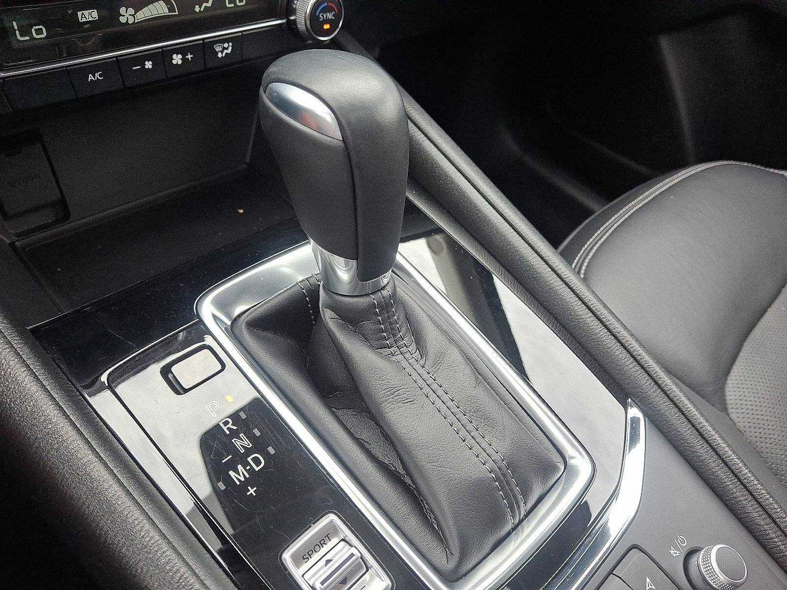 2024 Mazda CX-5 2.5 S Preferred photo 15