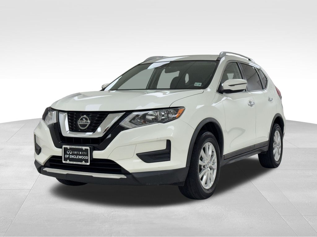 2020 Nissan Rogue SV photo 2