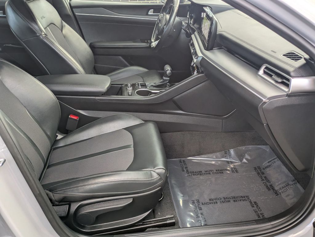 2024 Kia K5 GT-Line photo 23
