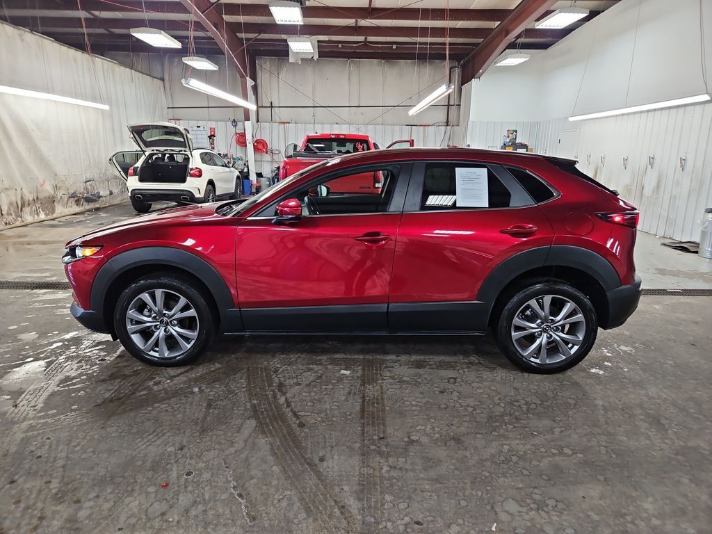 2022 Mazda CX-30 2.5 Select photo 2
