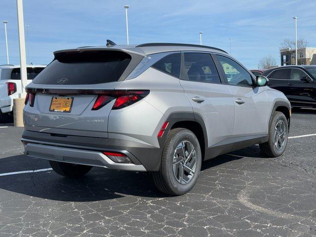 2025 Hyundai Tucson Hybrid photo 3