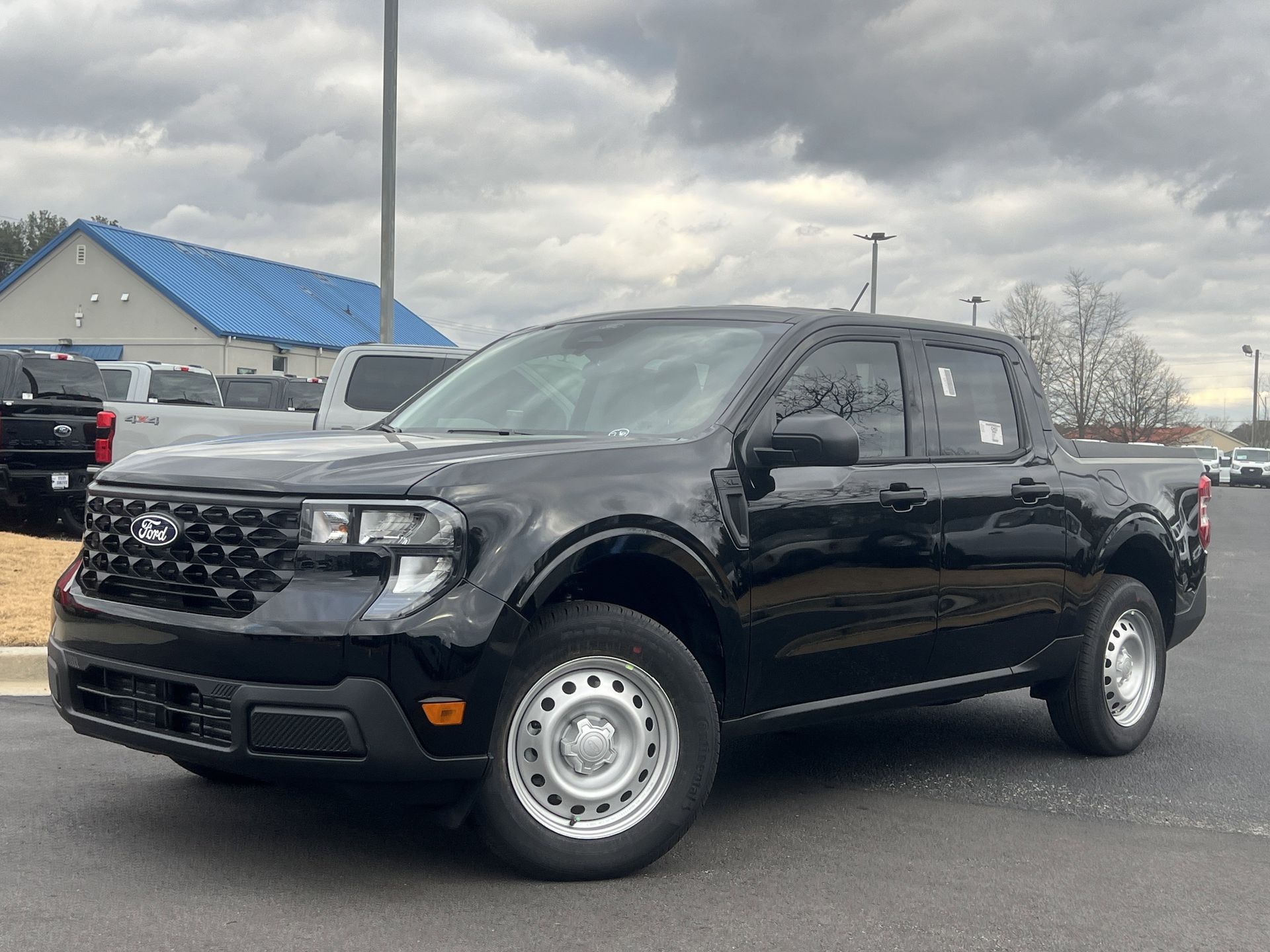 2026 Ford Maverick XL's photo