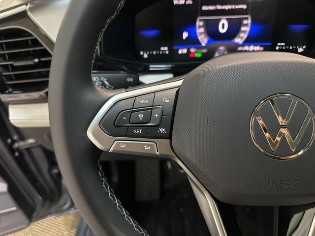 2025 Volkswagen Taos S photo 16