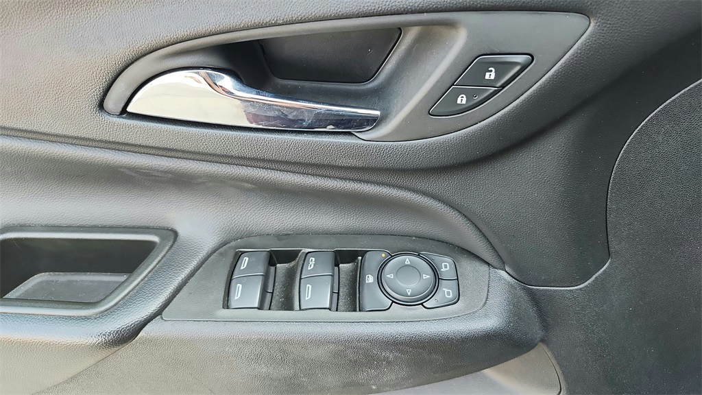 2024 Chevrolet Equinox LT photo 25