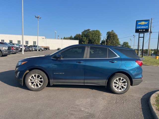 2021 Chevrolet Equinox LT photo 2