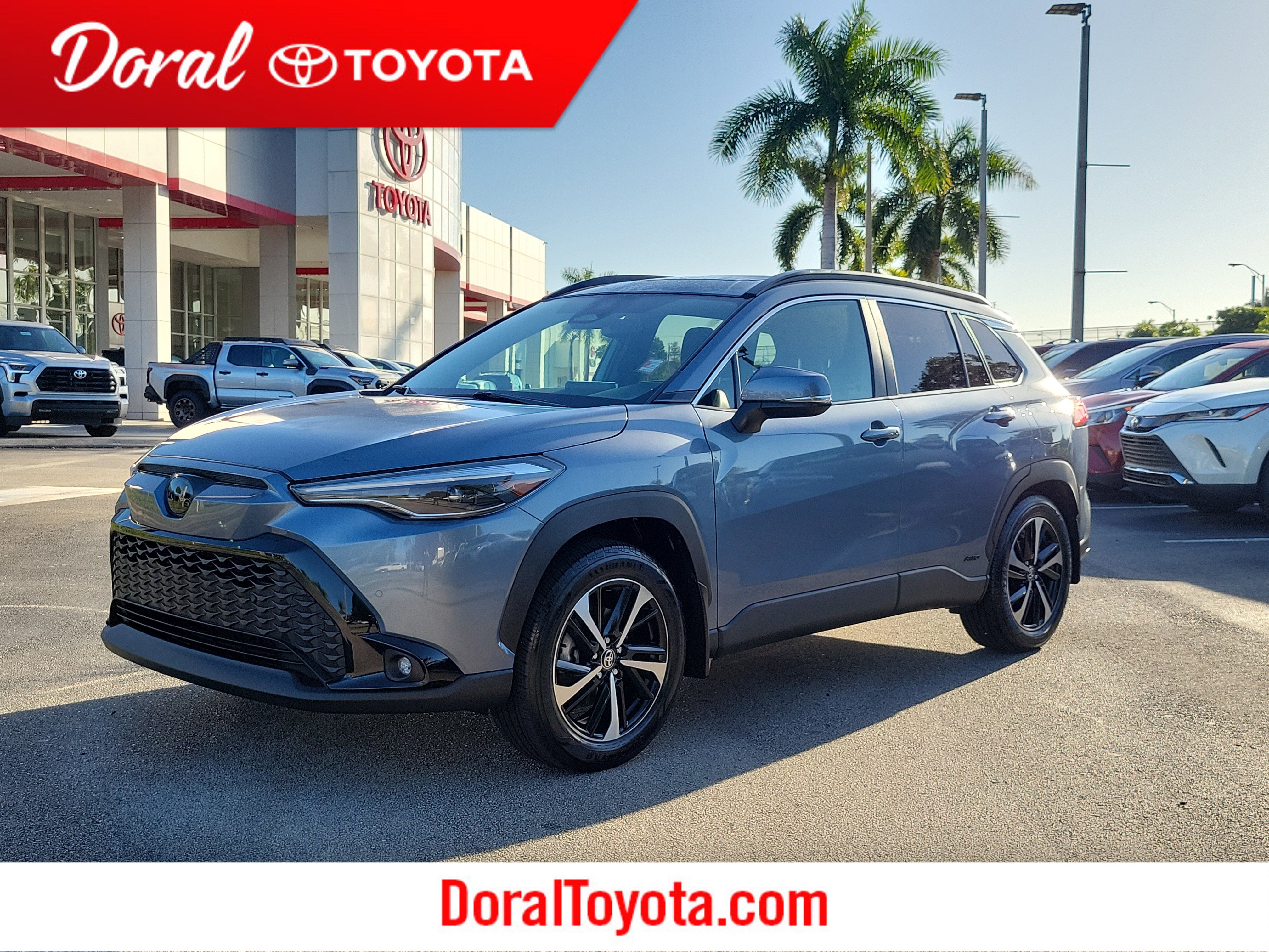 2024 Toyota Corolla Cross XSE's photo