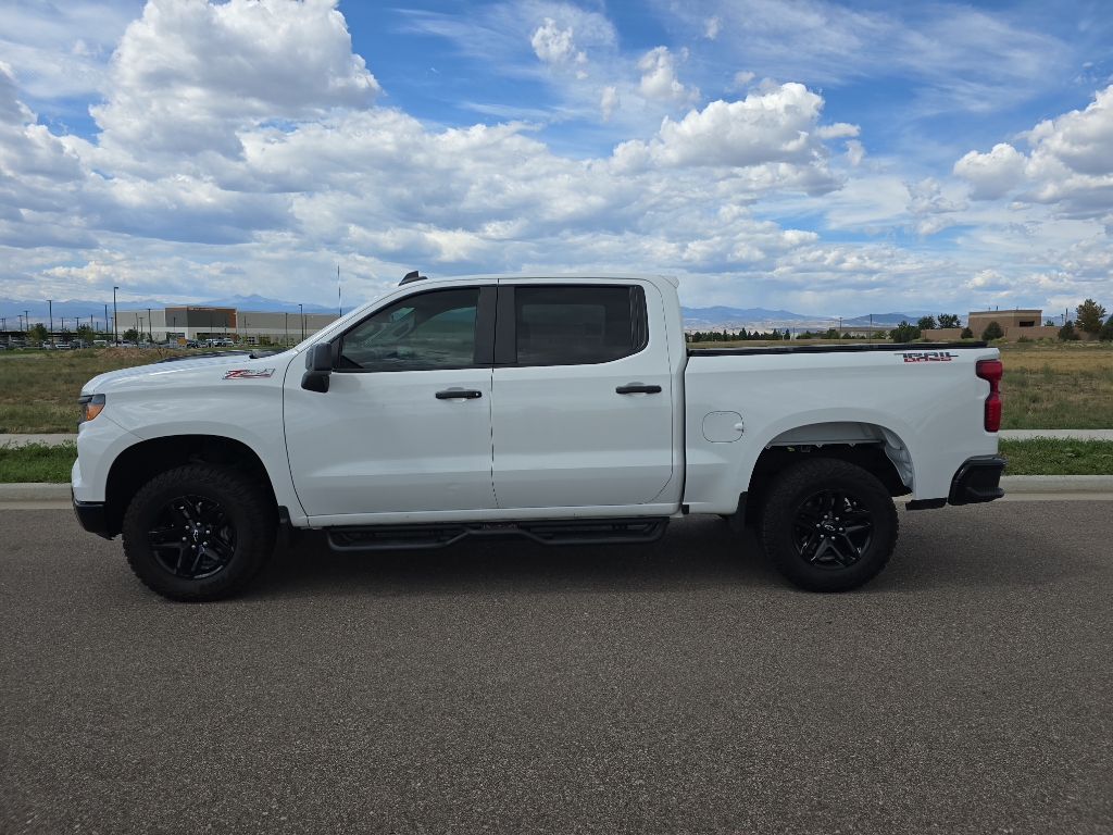2024 Chevrolet Silverado 1500 Custom Trail Boss photo 2