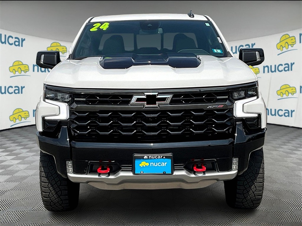 2024 Chevrolet Silverado 1500 ZR2 photo 2