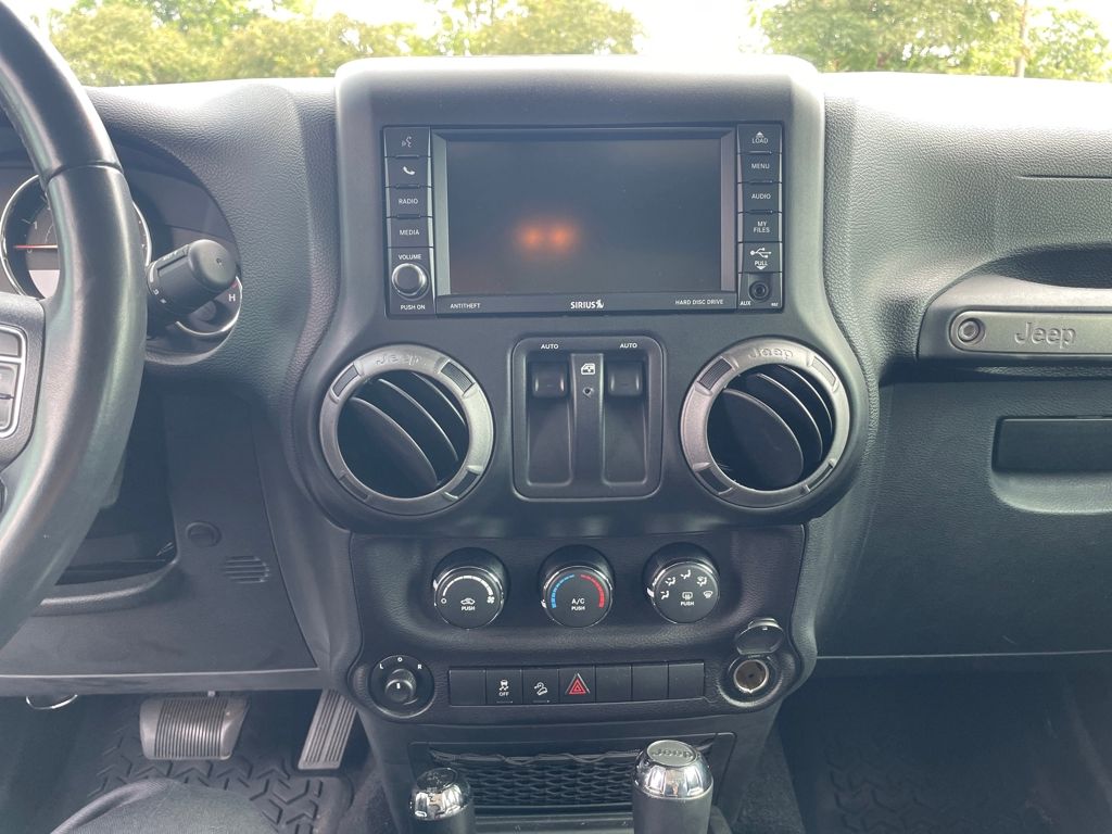 2017 Jeep Wrangler Sport photo 10