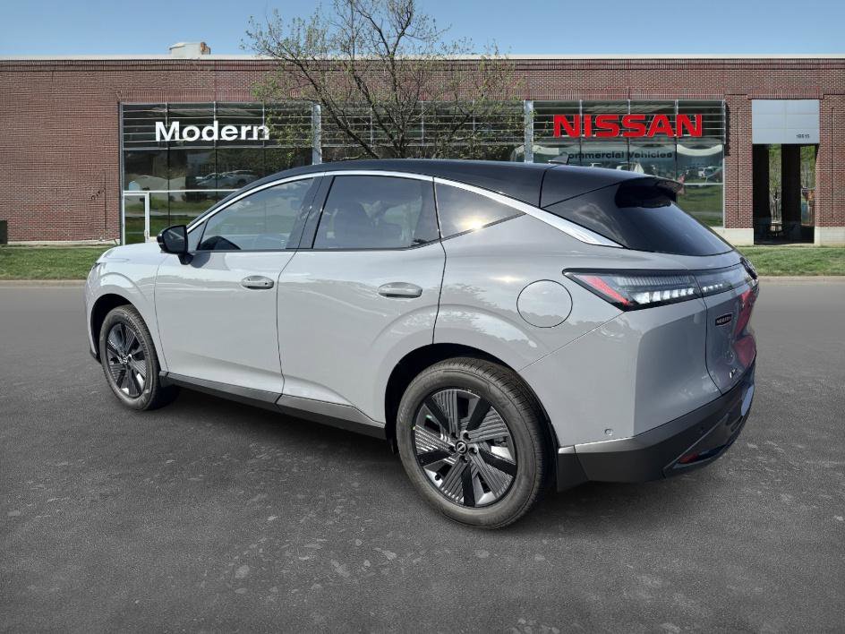 2025 Nissan Murano SL photo 2